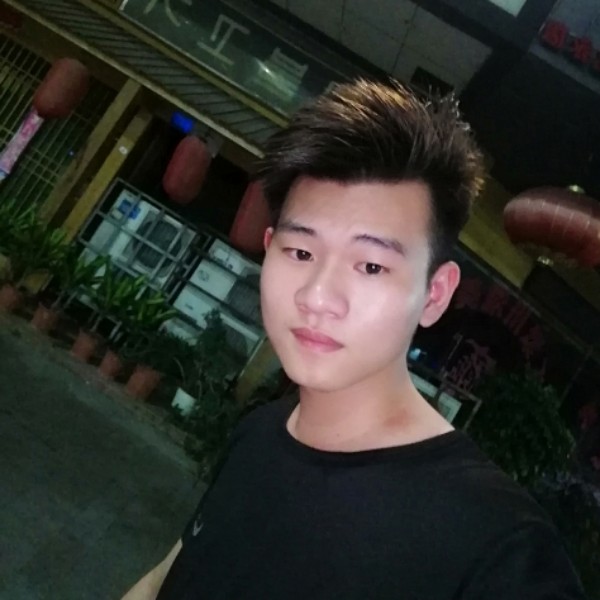 带着丫头看夜景的照片