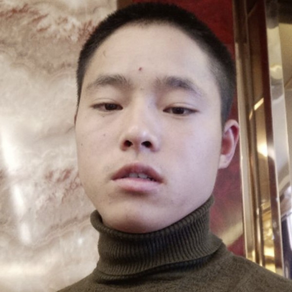 快乐回忆暗夜的照片