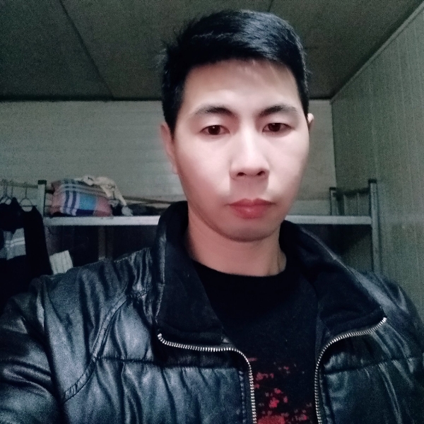 春媱闻卡布奇诺的的照片
