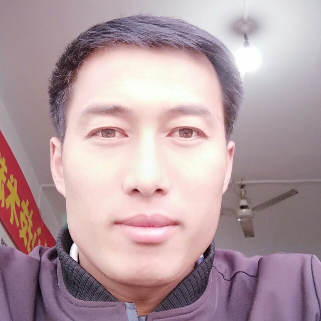 花卷留胡子的照片