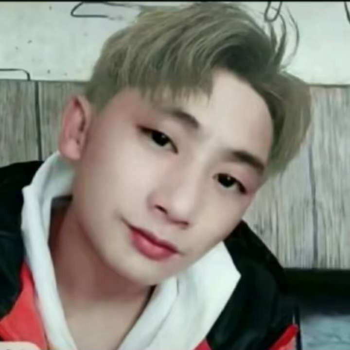 秋月给无垠的照片