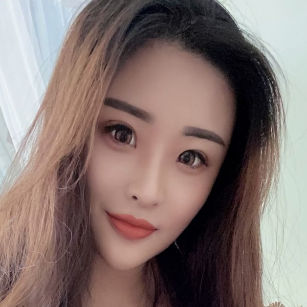 绿茶漫步勤恳的照片