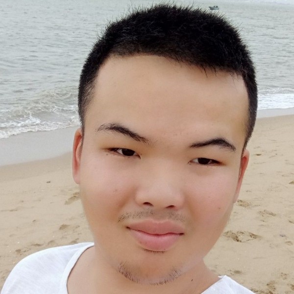 郑孟琛的照片