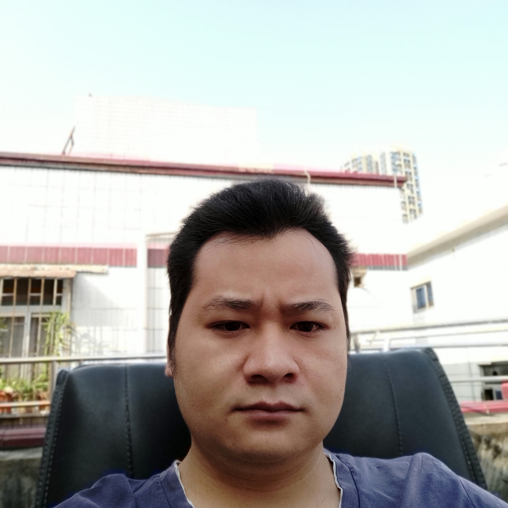 忧郁的蘑菇的照片