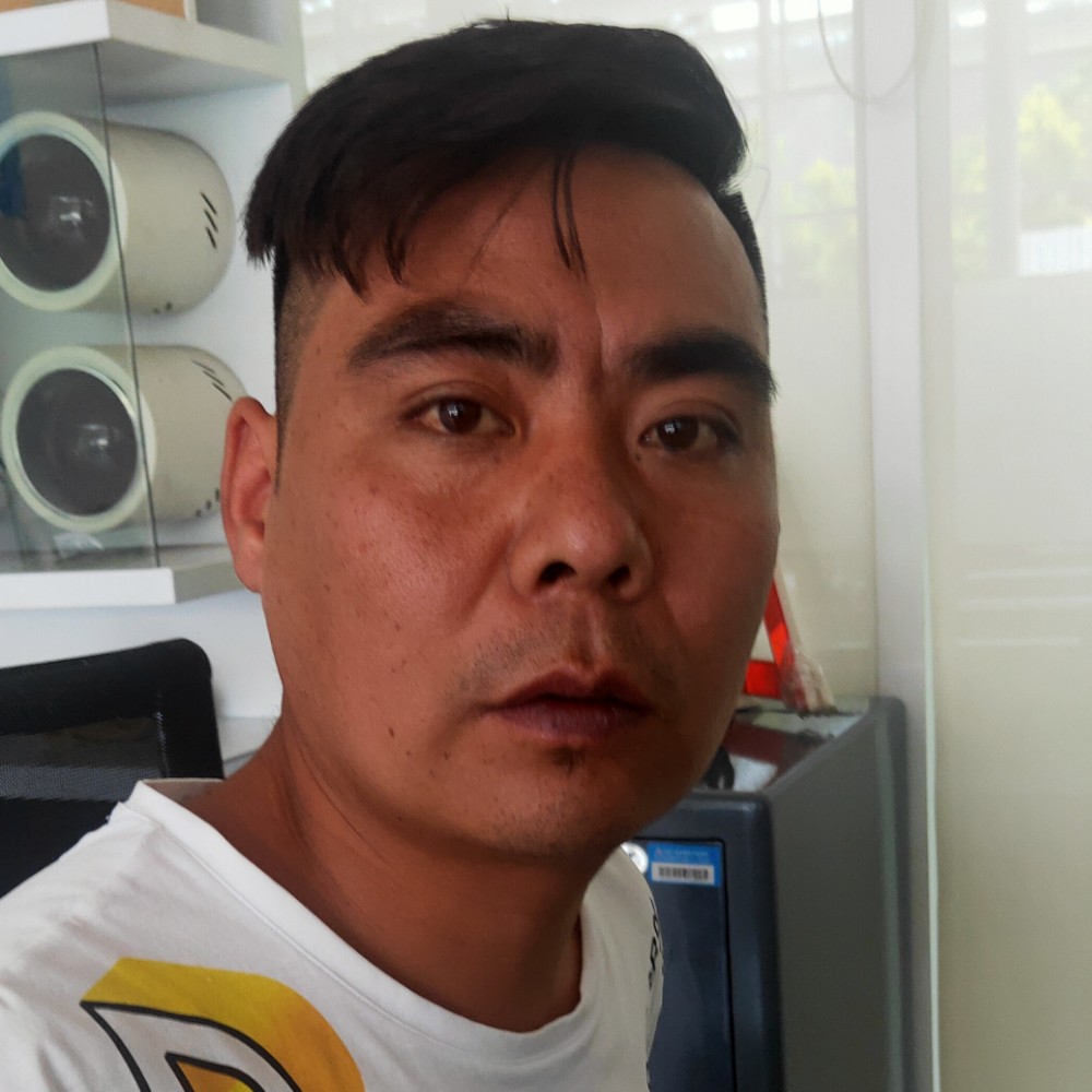 秋天笑痴情的照片