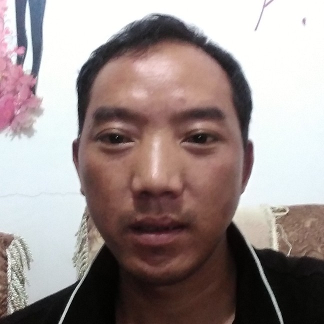 孤单人身的照片