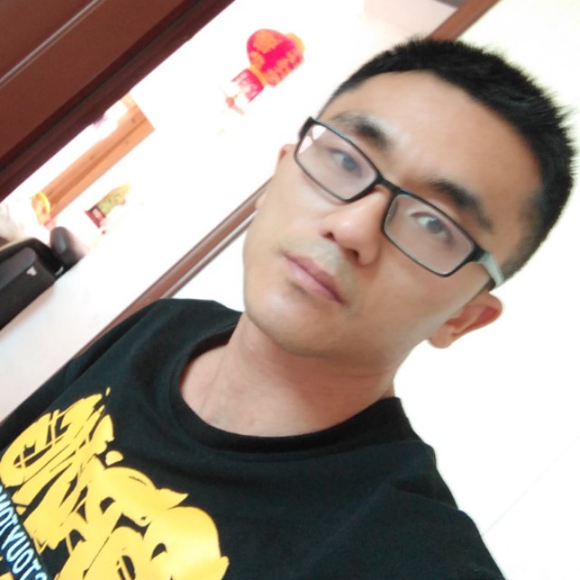 铃铛多么单纯的照片