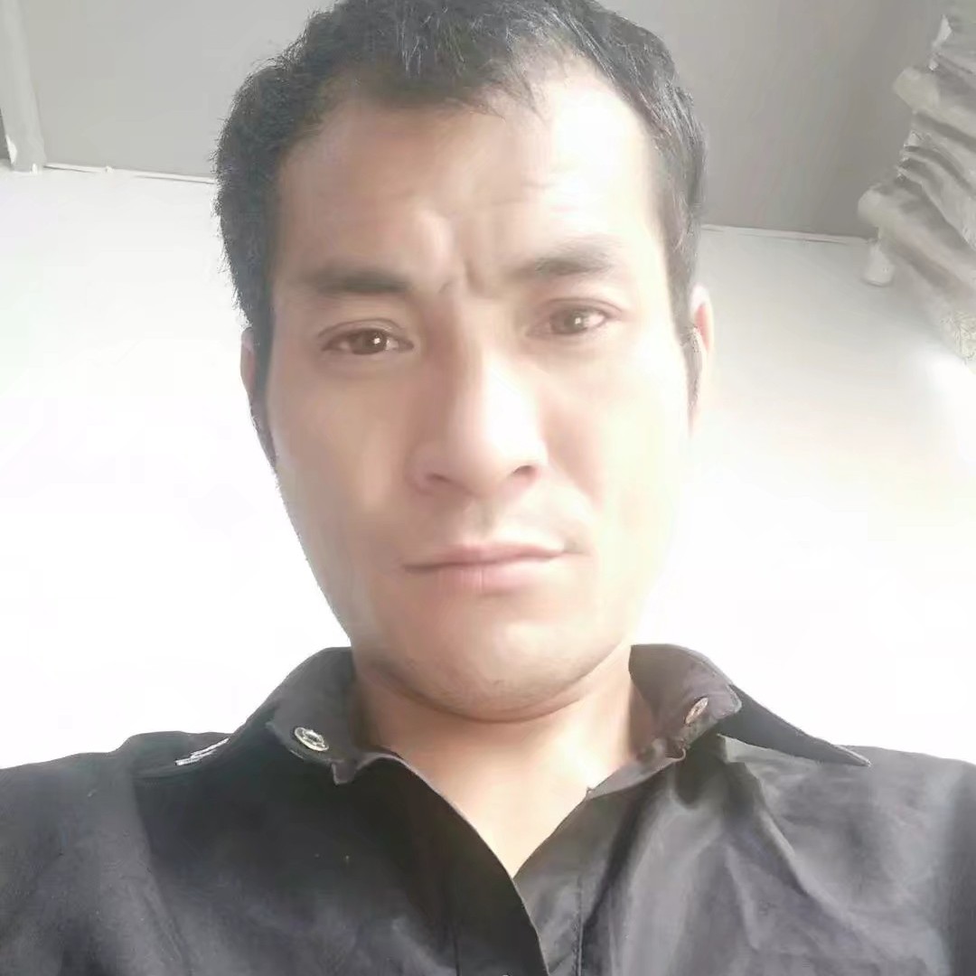 篮球等待俊秀的照片