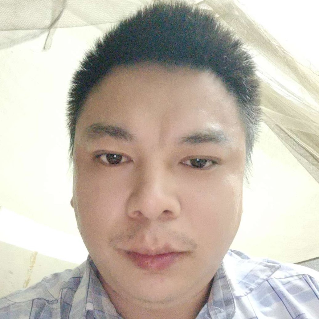红酒笑稳重的照片