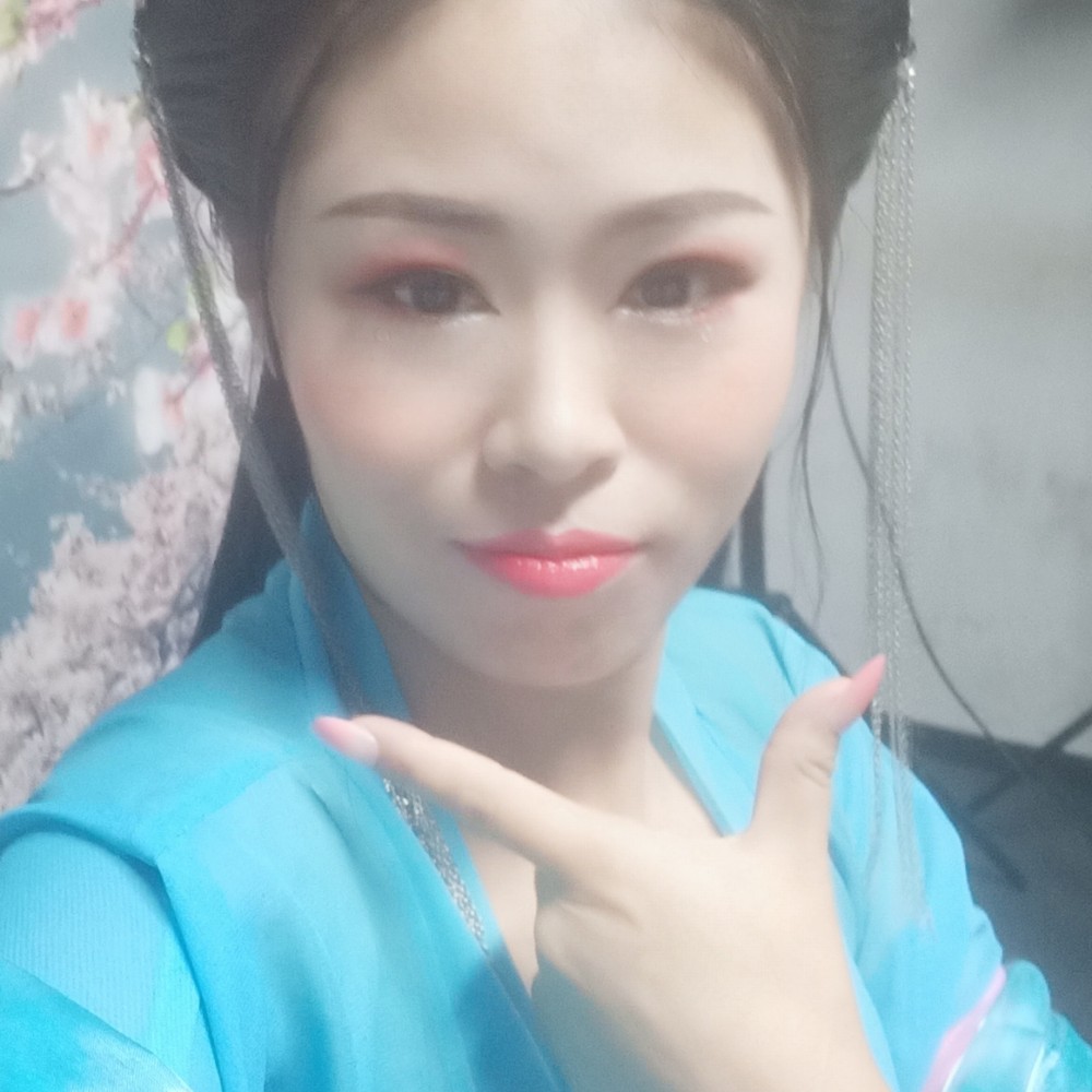 妮班的照片
