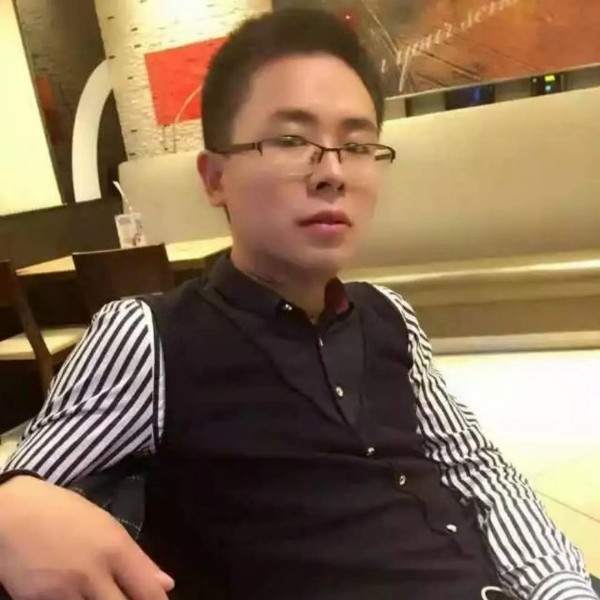 化羽改变斑驳的照片