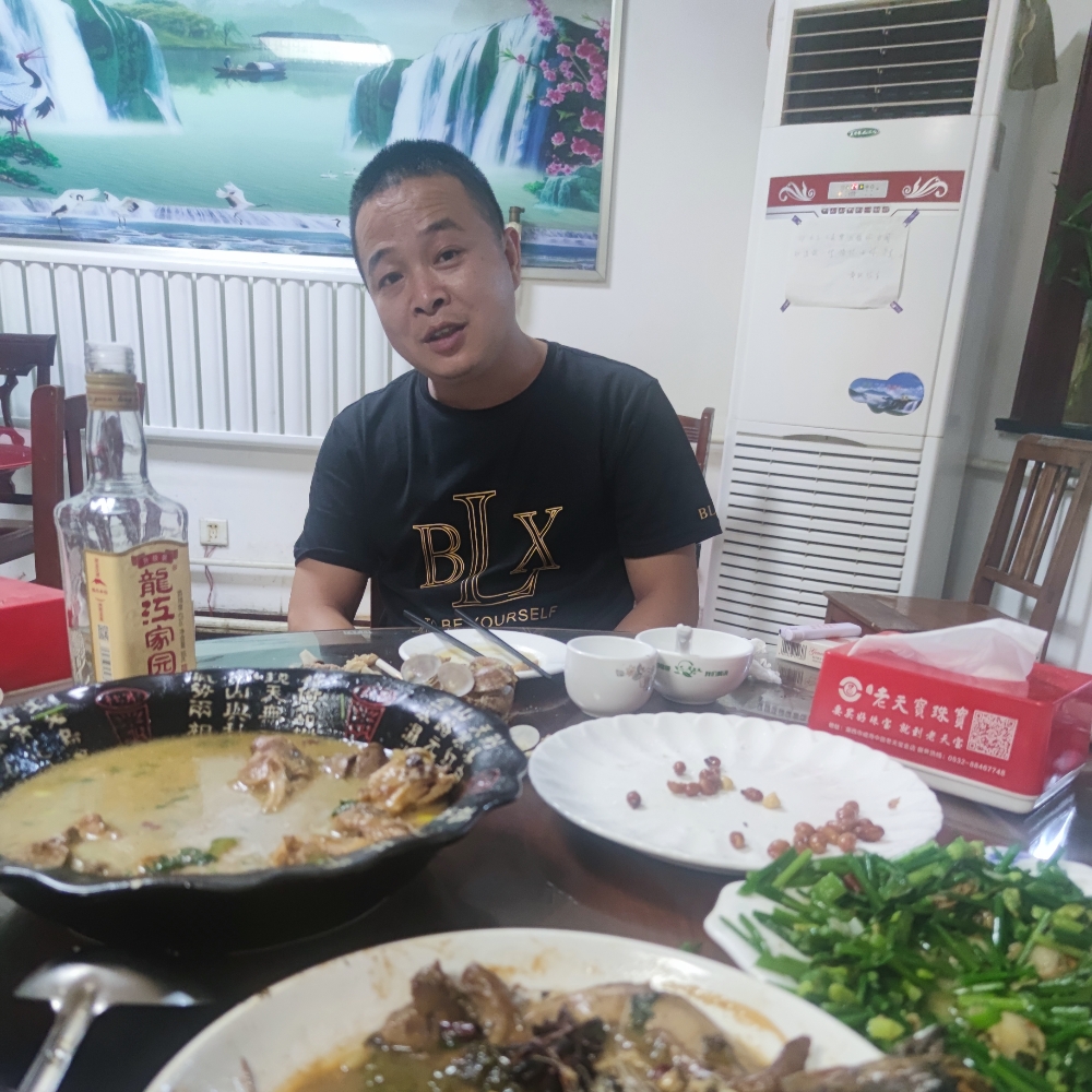靓丽演变数据线的照片