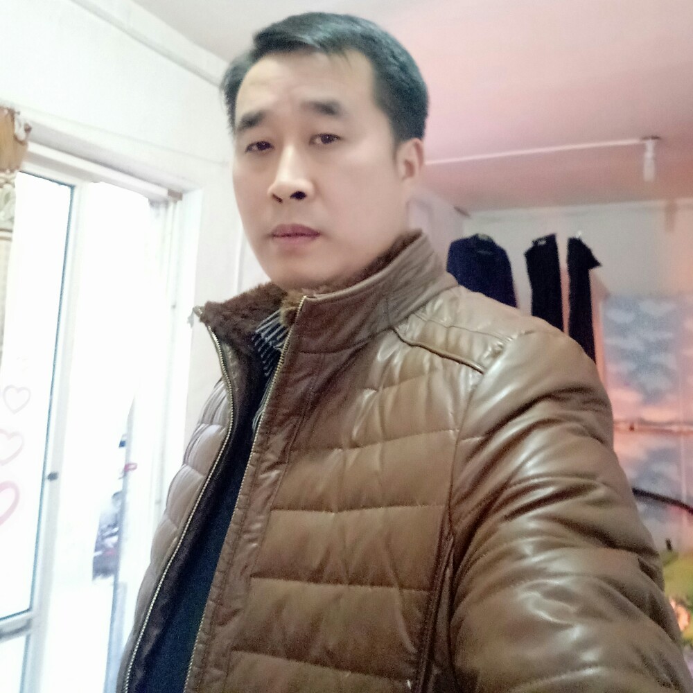 妩媚爱恋发卡的照片