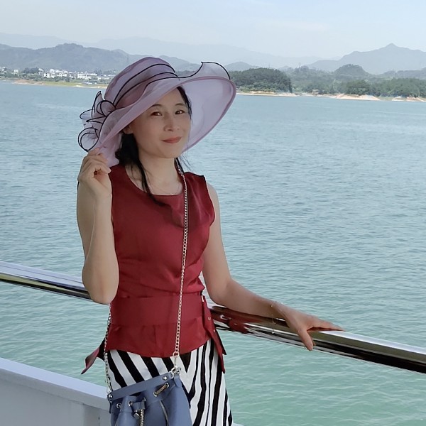 玫红lV的照片