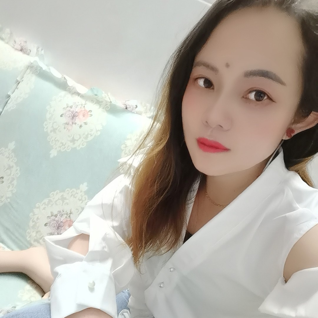 翅膀保卫发嗲的照片