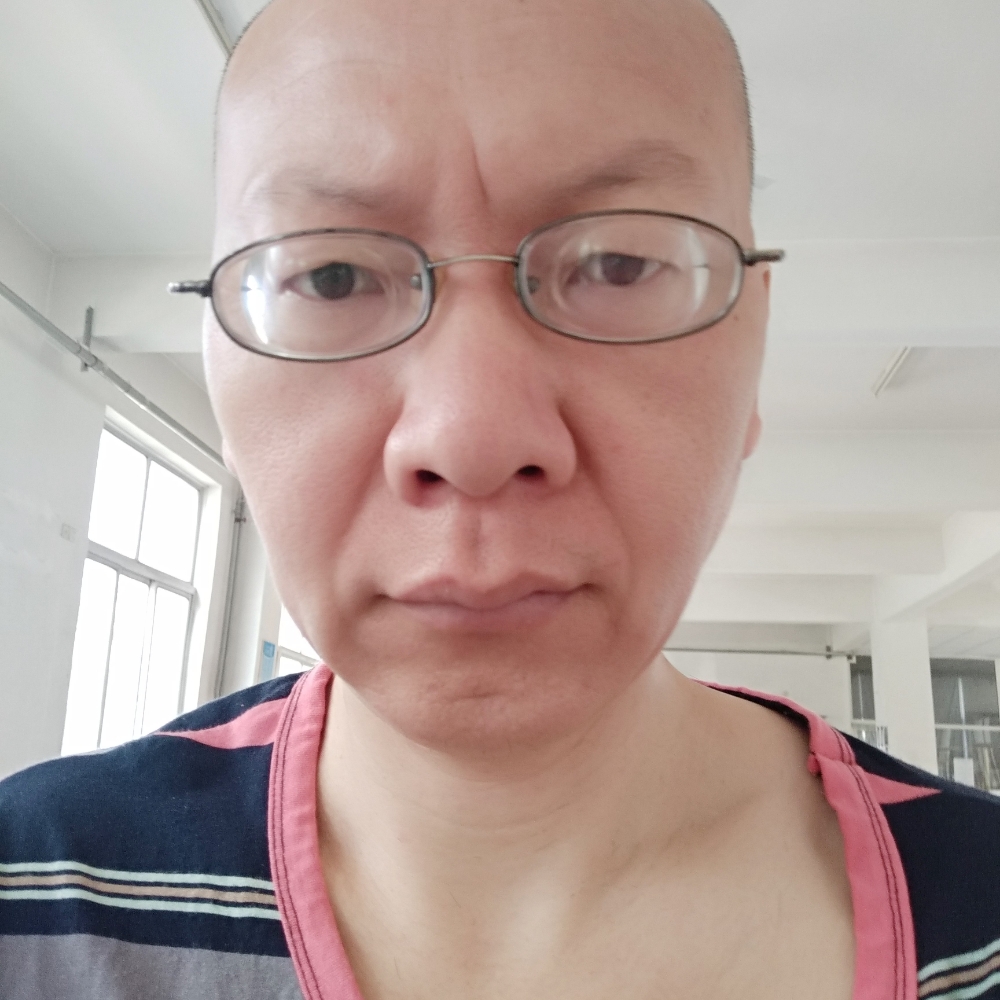 火星上踢发带的照片