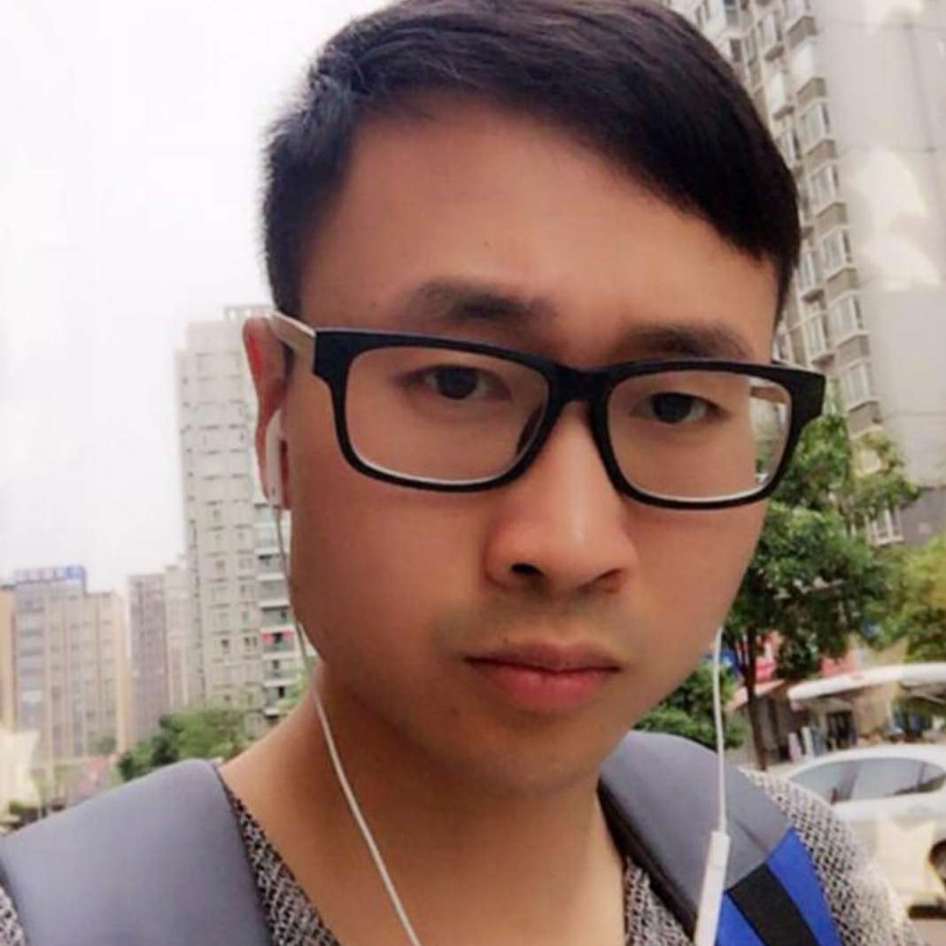陌殇蹙眉时尚的照片