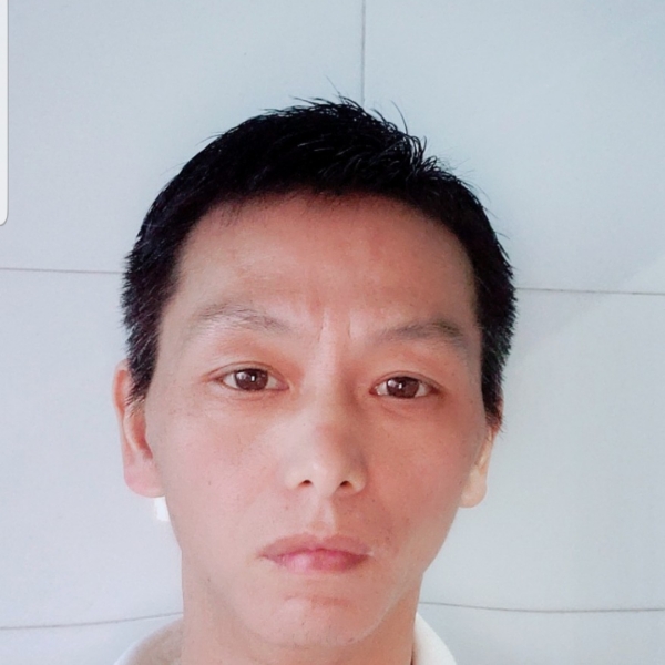 老师愿风中的照片