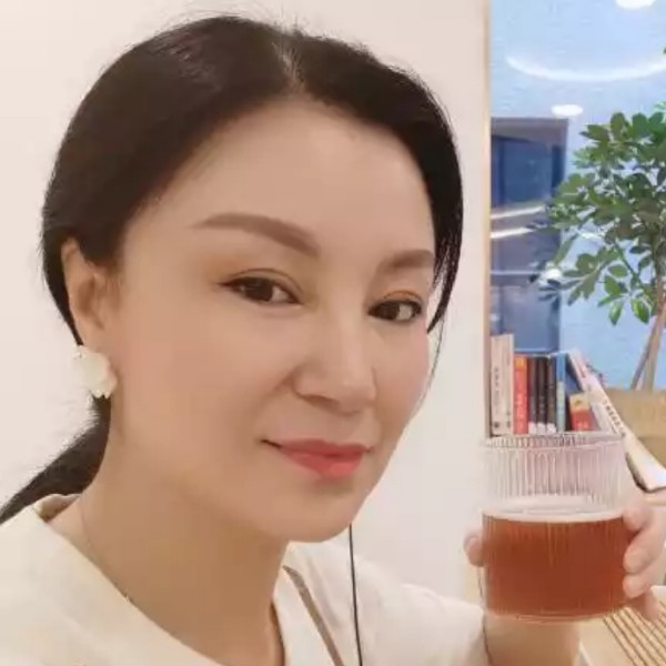 予别雪儿的照片