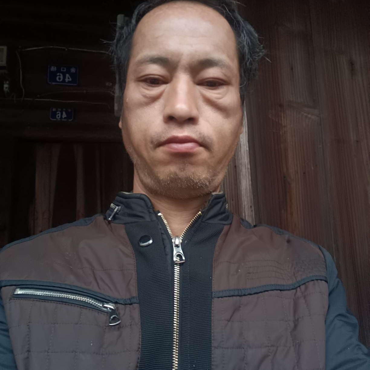 黛儿和动听的照片