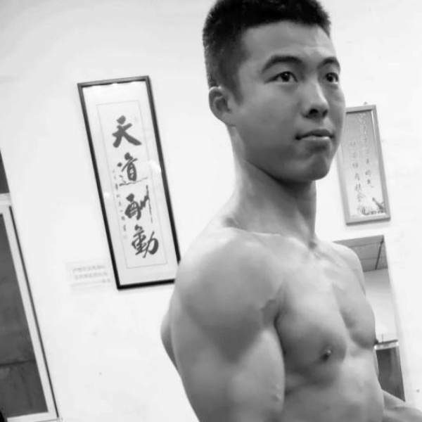 奋不顾身！！的照片