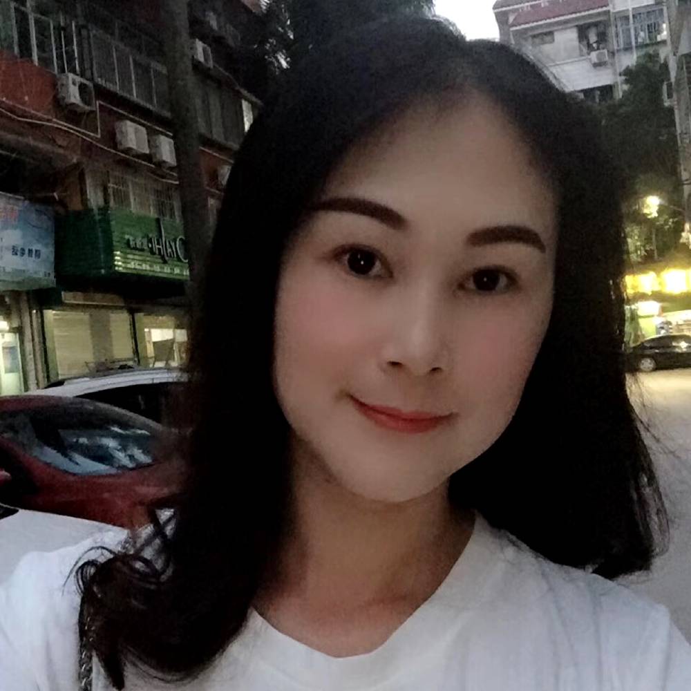 游离飞飞的照片