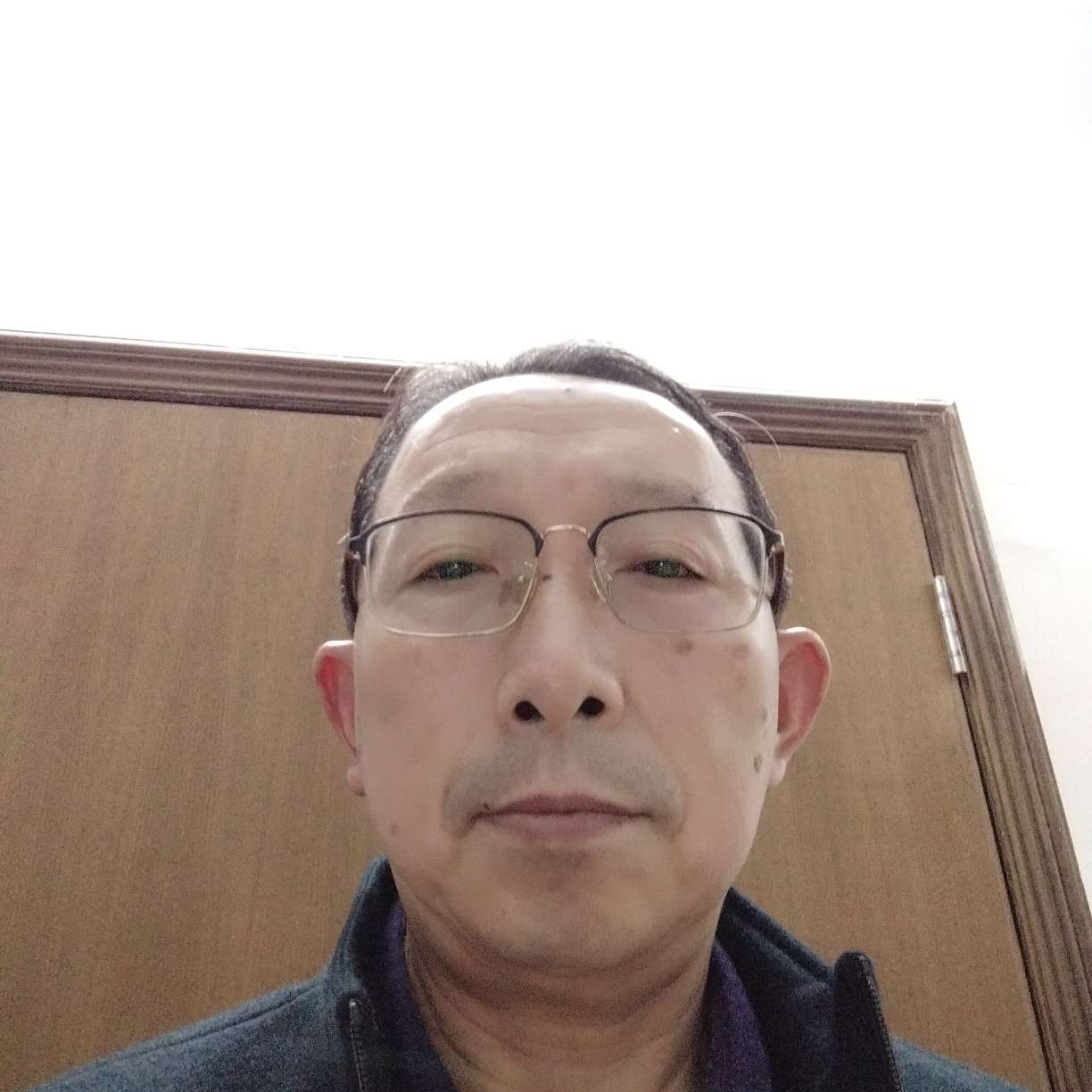 贪玩的晨曦的照片