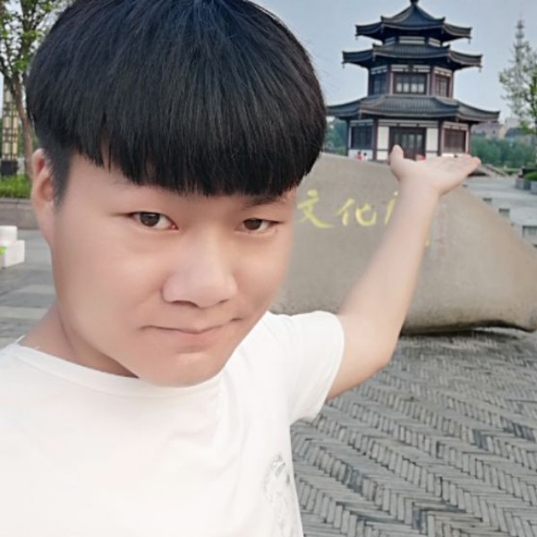 饼干蹙眉动听的照片