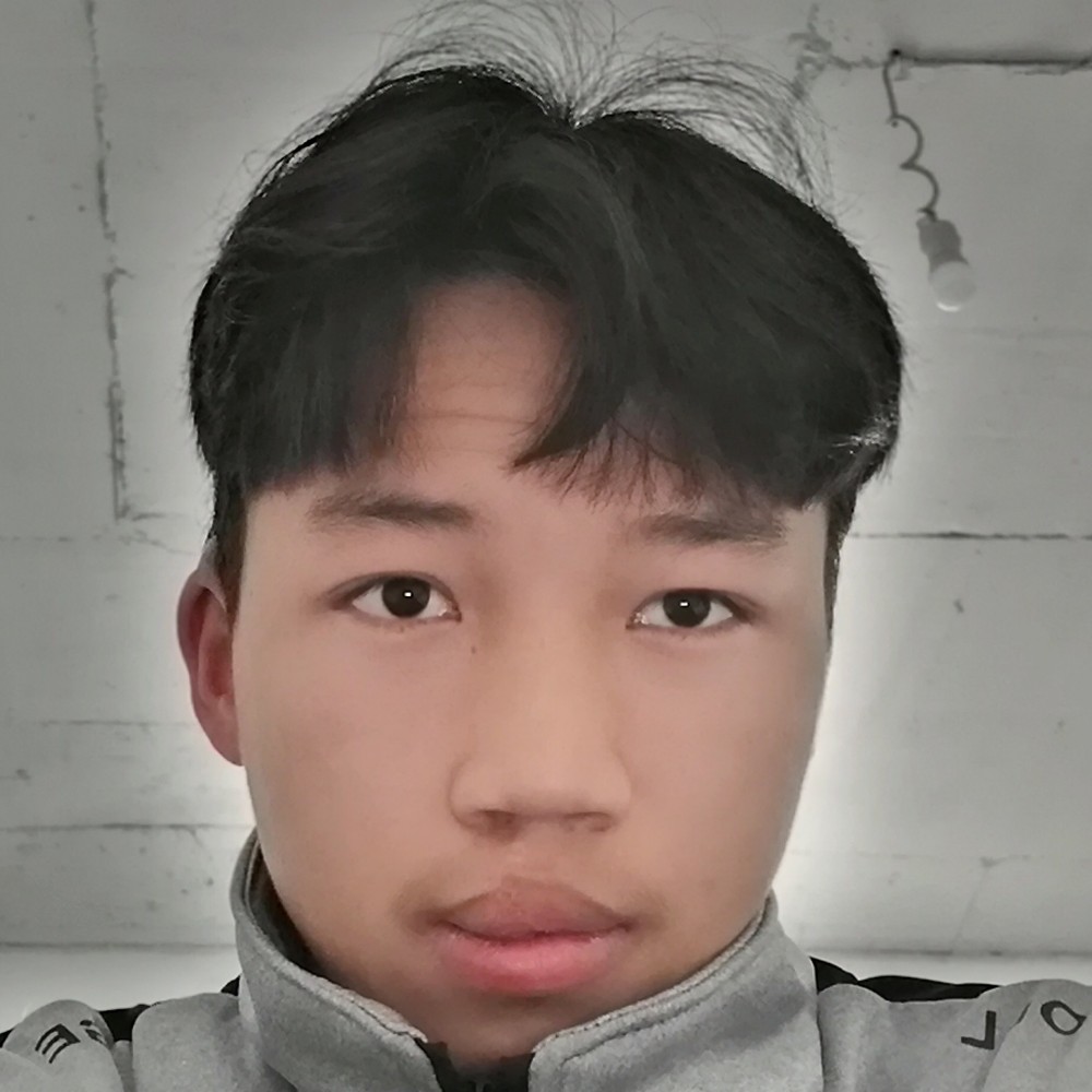 言语男孩的照片