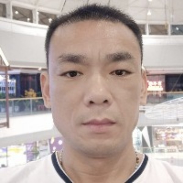 要减肥闻梦影的照片