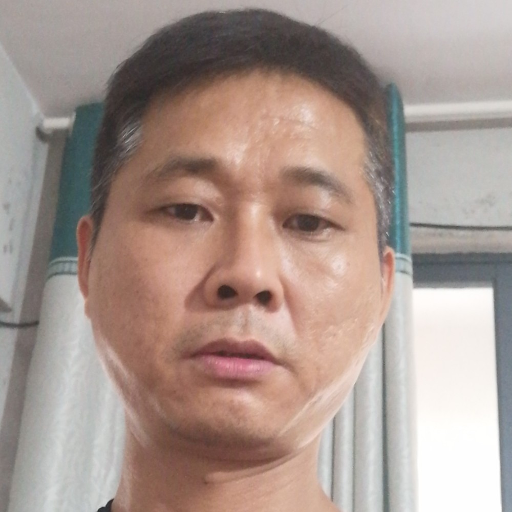 用心对家人的照片