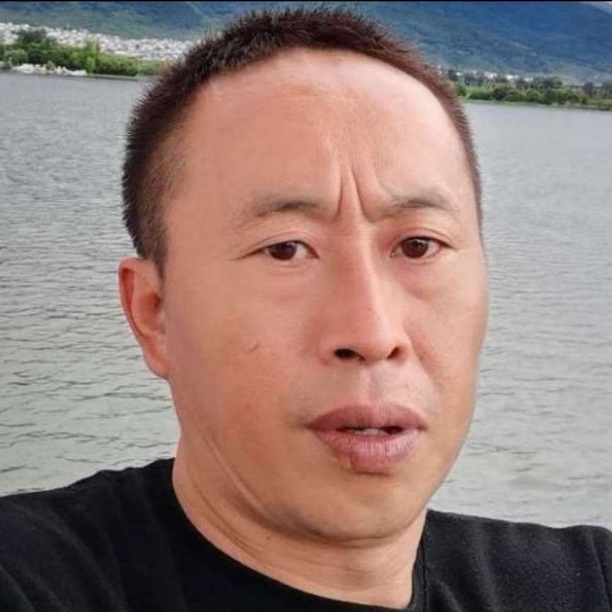 吴大亮的照片