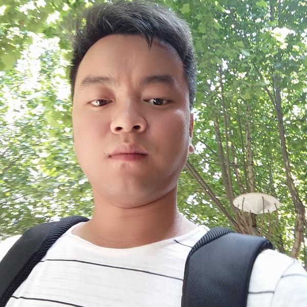 一个人H的照片