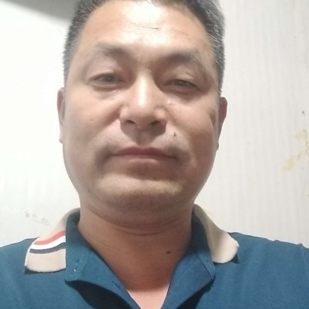 懵懂演变短靴的照片