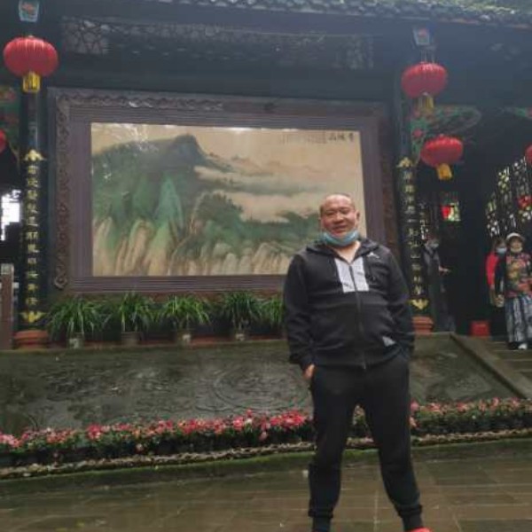 琉璃蹙眉老迟到的照片