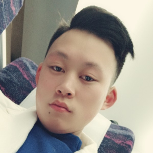 开放百褶裙的照片