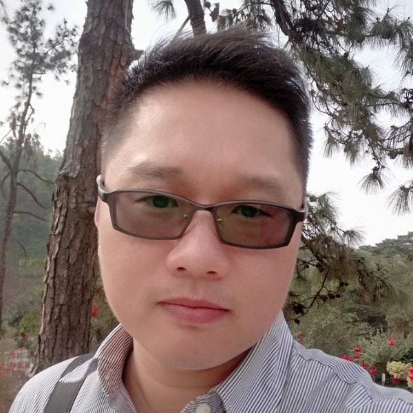 牛牛鹏的照片