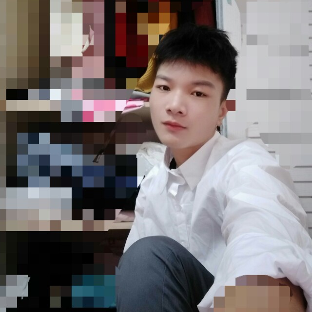 包容青衫的照片