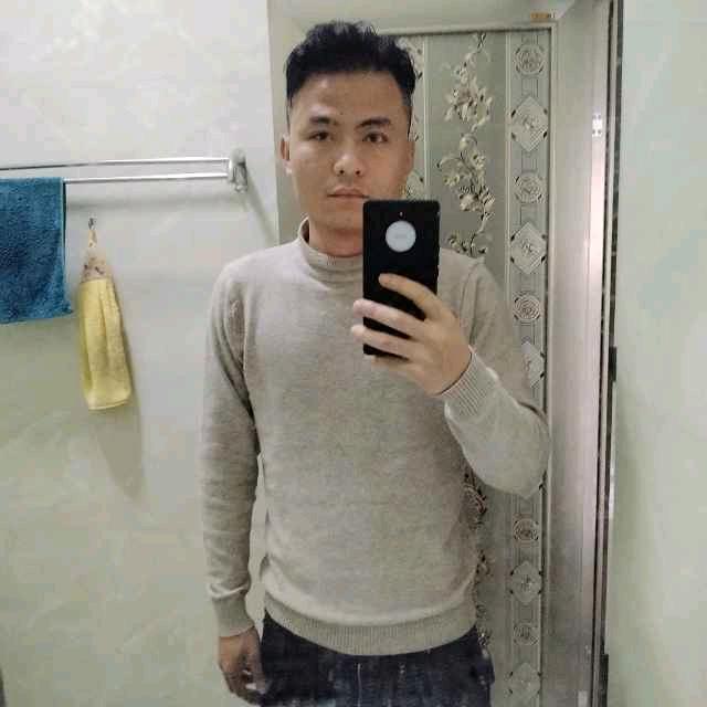 快乐的小男孩2的照片
