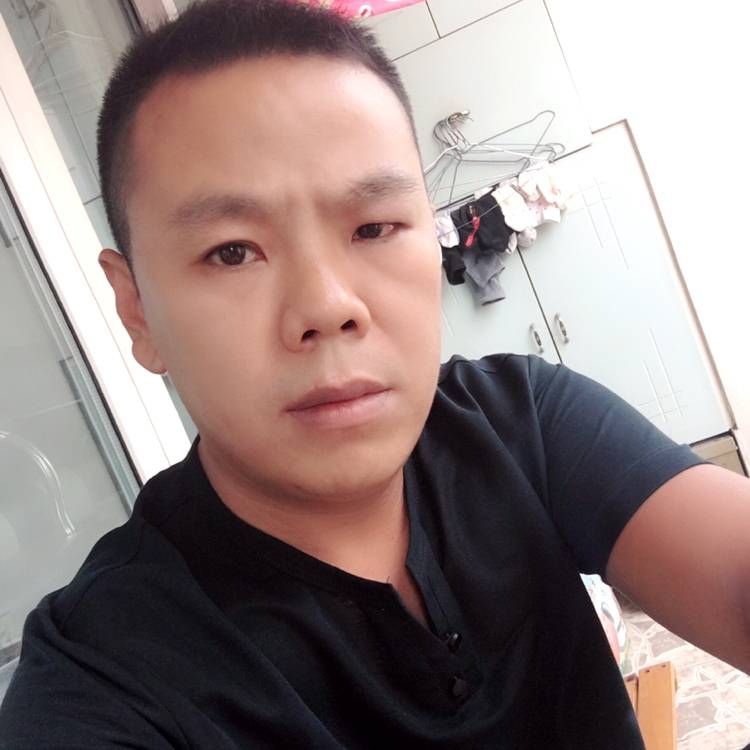 果汁笑纯情的照片