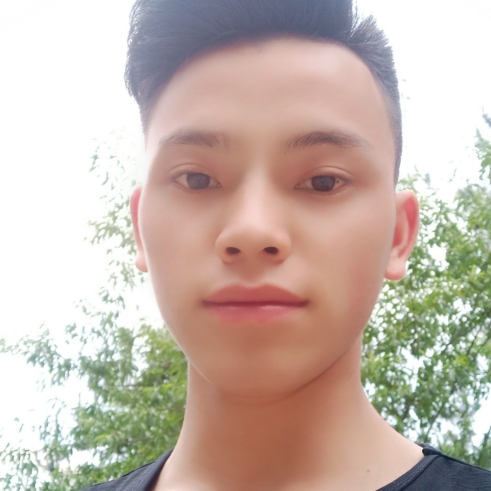 明明忘不的照片