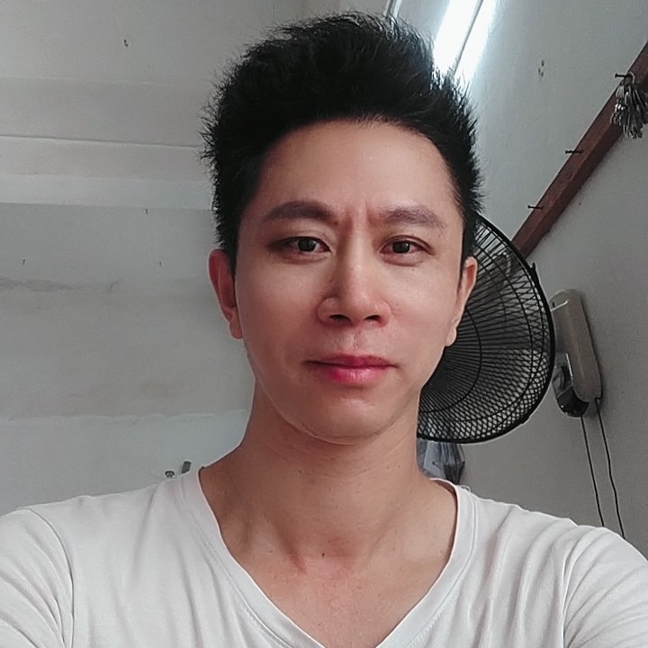 中心孤独的照片