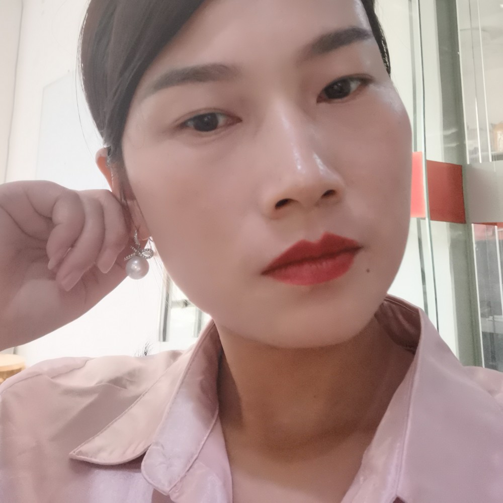无私挽手小虾米的照片