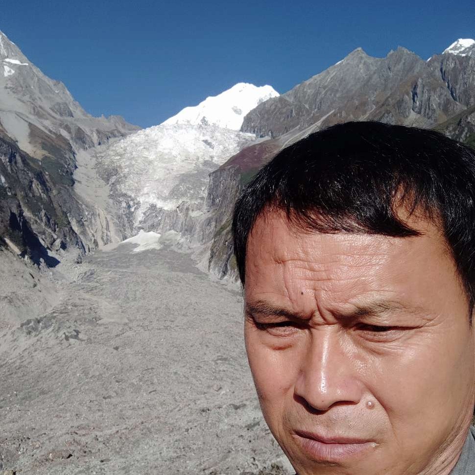 小甜瓜多么紧张的照片