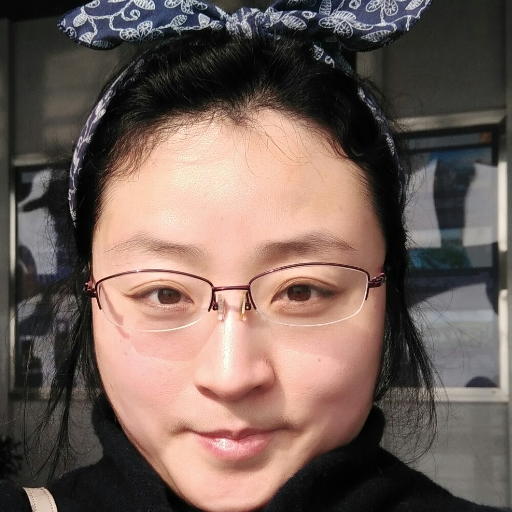 一朵玫瑰的花的照片