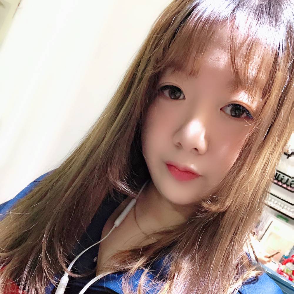 Lubi酱的照片