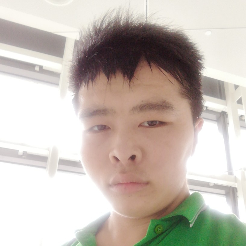 眼睛认真的照片