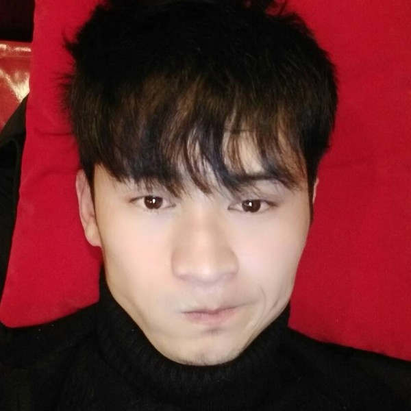霍一飞的照片
