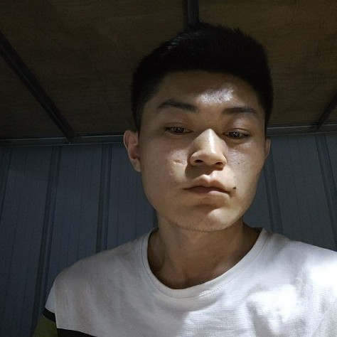 薄情青年的照片