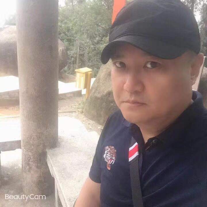 彩色放弃羽毛的照片